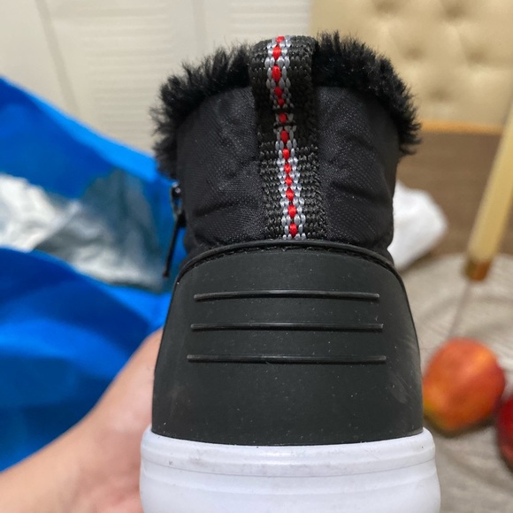 CAT & JACK Toddle Black Faux Fur lined Winter Boots with Zipper Sz 8 Kids Shoes - Picture 7 of 10